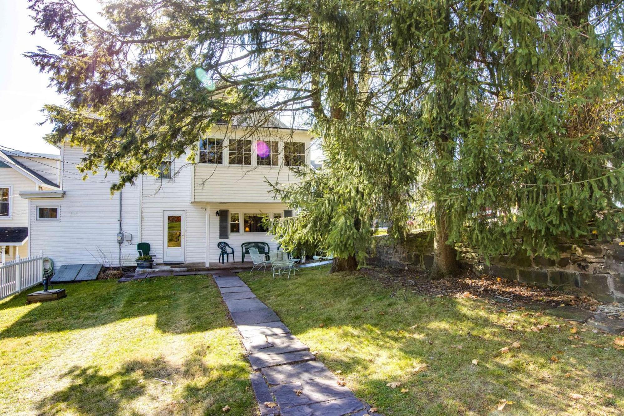 Victorian Home With Porch 6 Mi To Hickory Run Park! White Haven Esterno foto