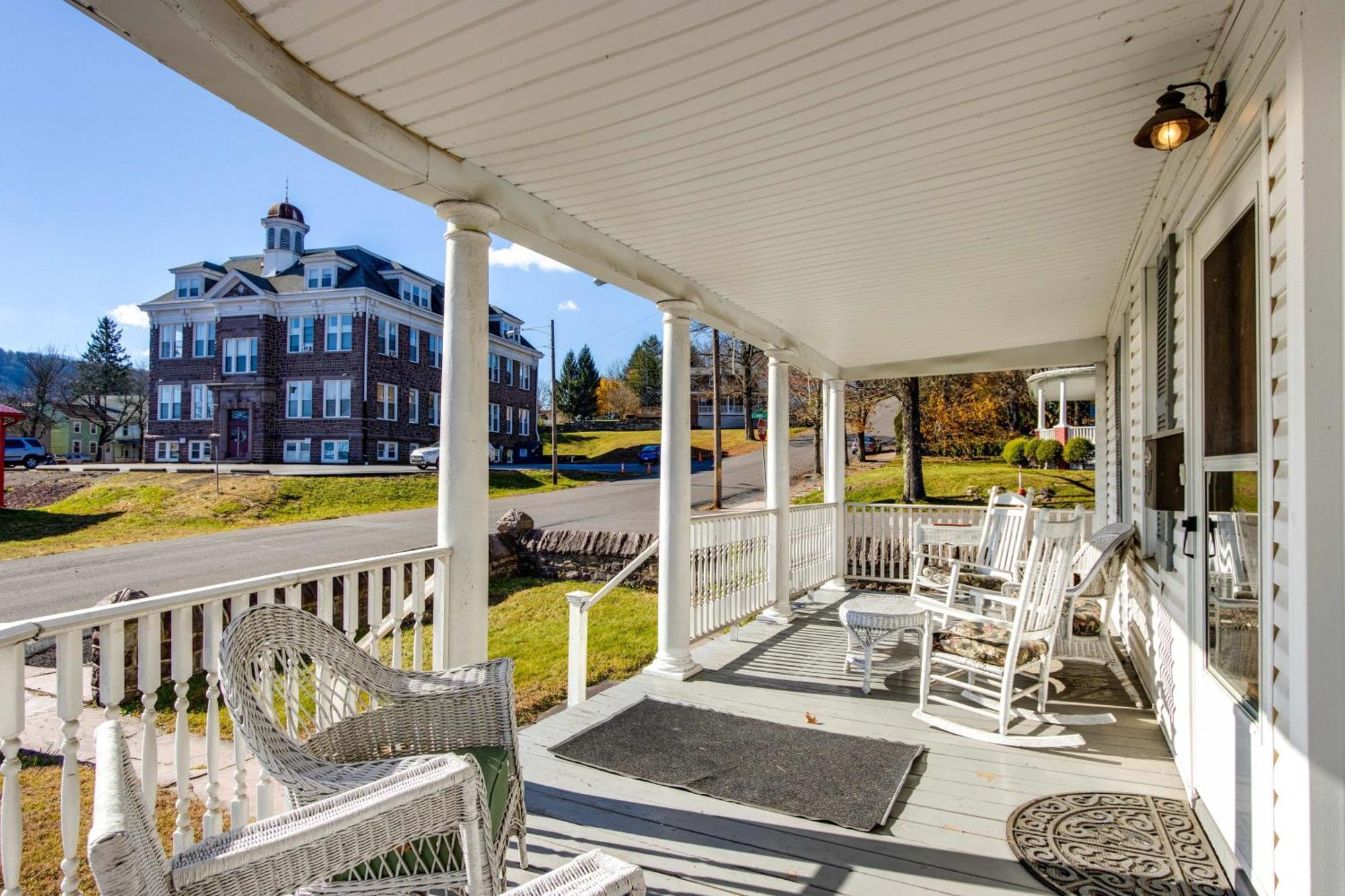 Victorian Home With Porch 6 Mi To Hickory Run Park! White Haven Esterno foto