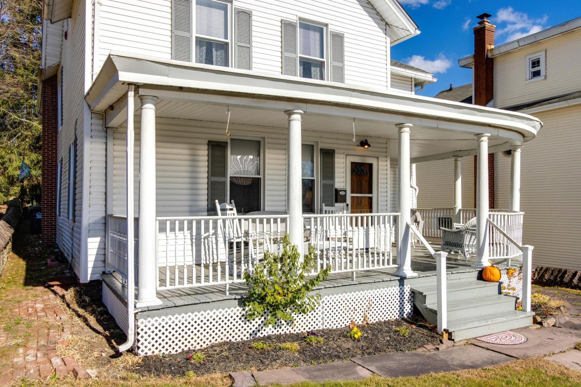 Victorian Home With Porch 6 Mi To Hickory Run Park! White Haven Esterno foto